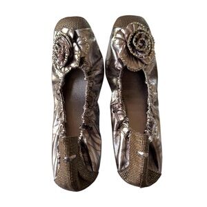 Lollipop Skimmer Ballet Flats Women’s Size 9 Rose Accent Pewter Woven Toe NWF